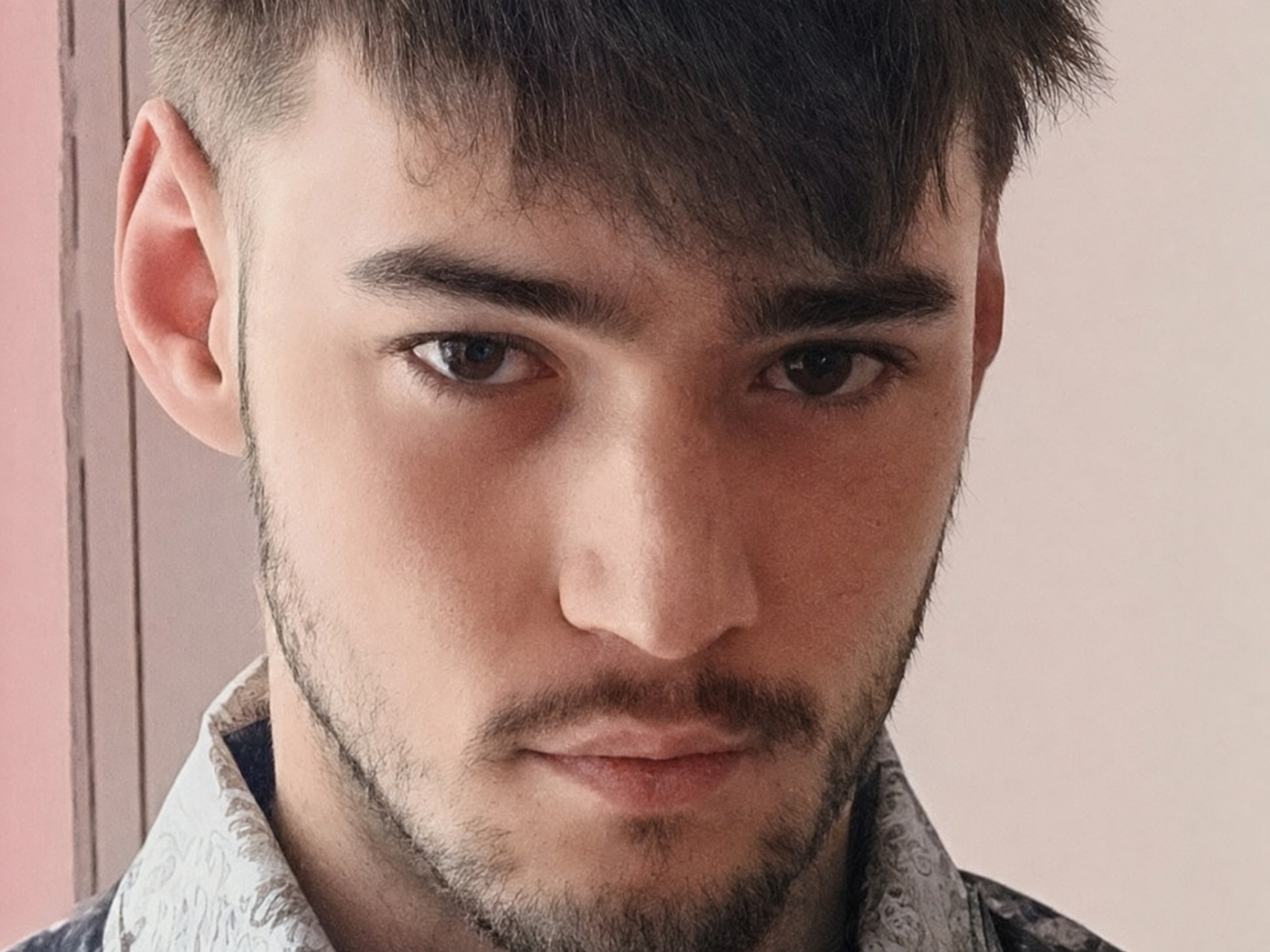 Odpovědi člověk nenajde venku. Nakonec je stejně musí hledat sám v sobě.